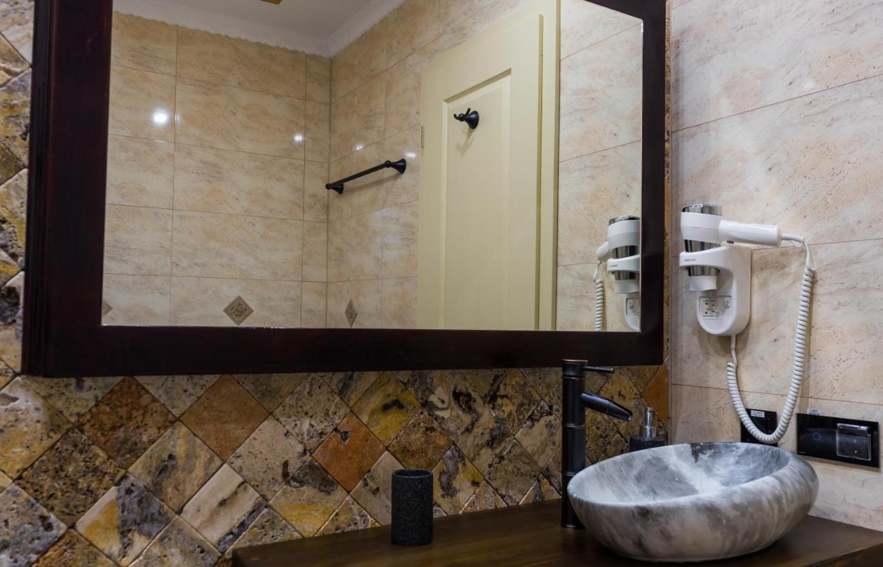 Ferienwohnung Cyborg Flat Petroşani Exterior foto